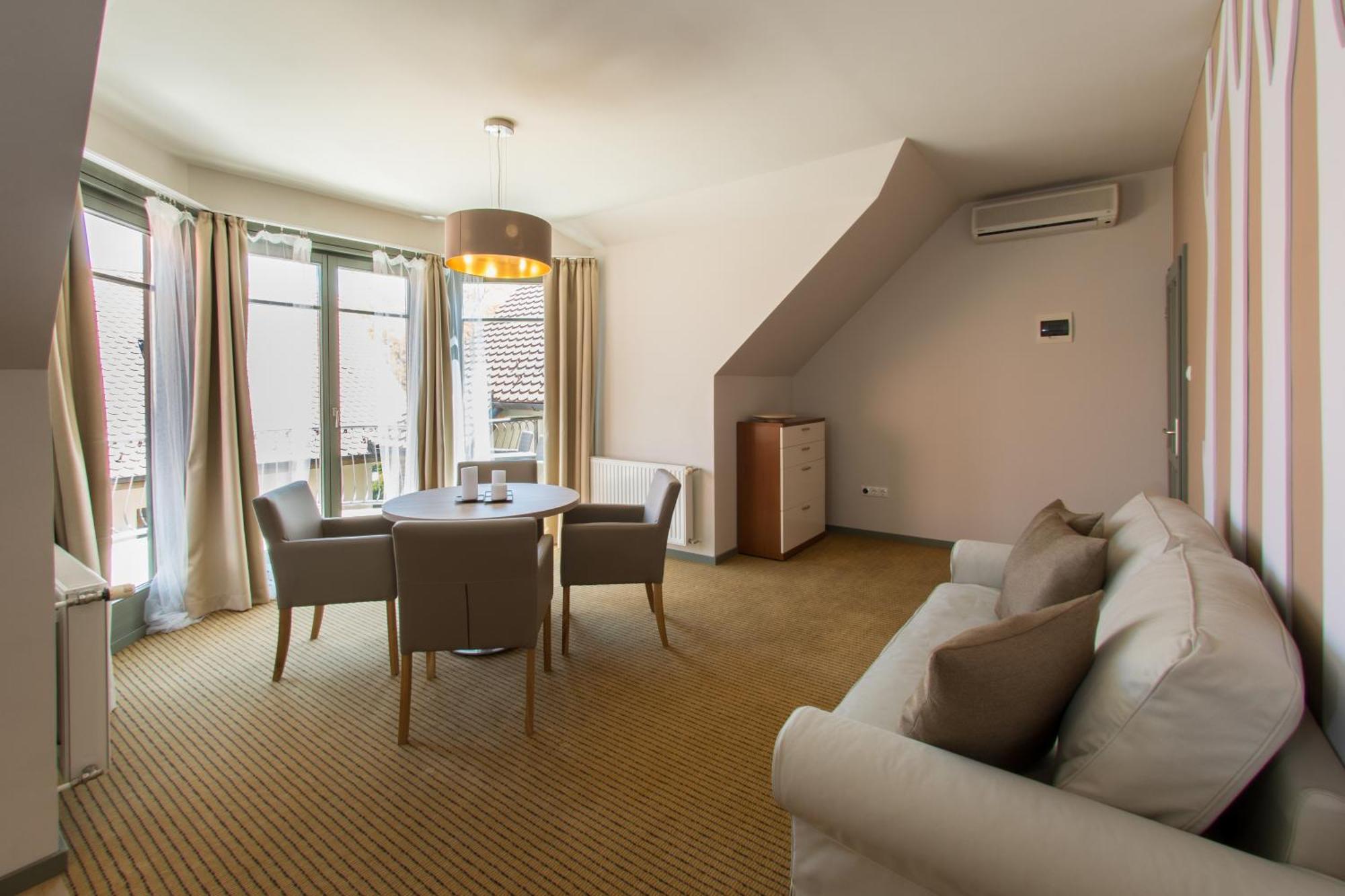 Villa Oliva Boutique Rooms Zamárdi Dış mekan fotoğraf