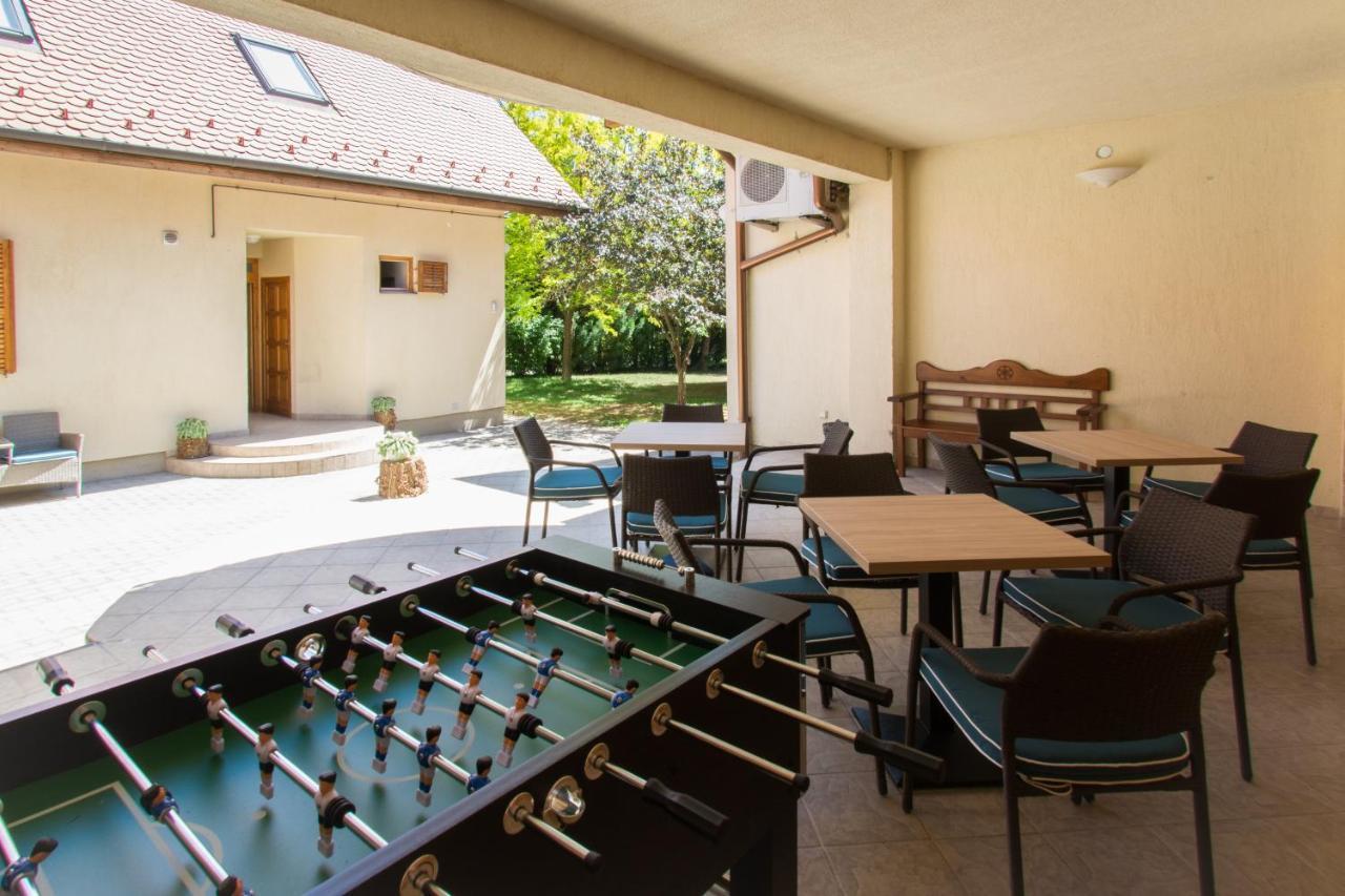 Villa Oliva Boutique Rooms Zamárdi Dış mekan fotoğraf